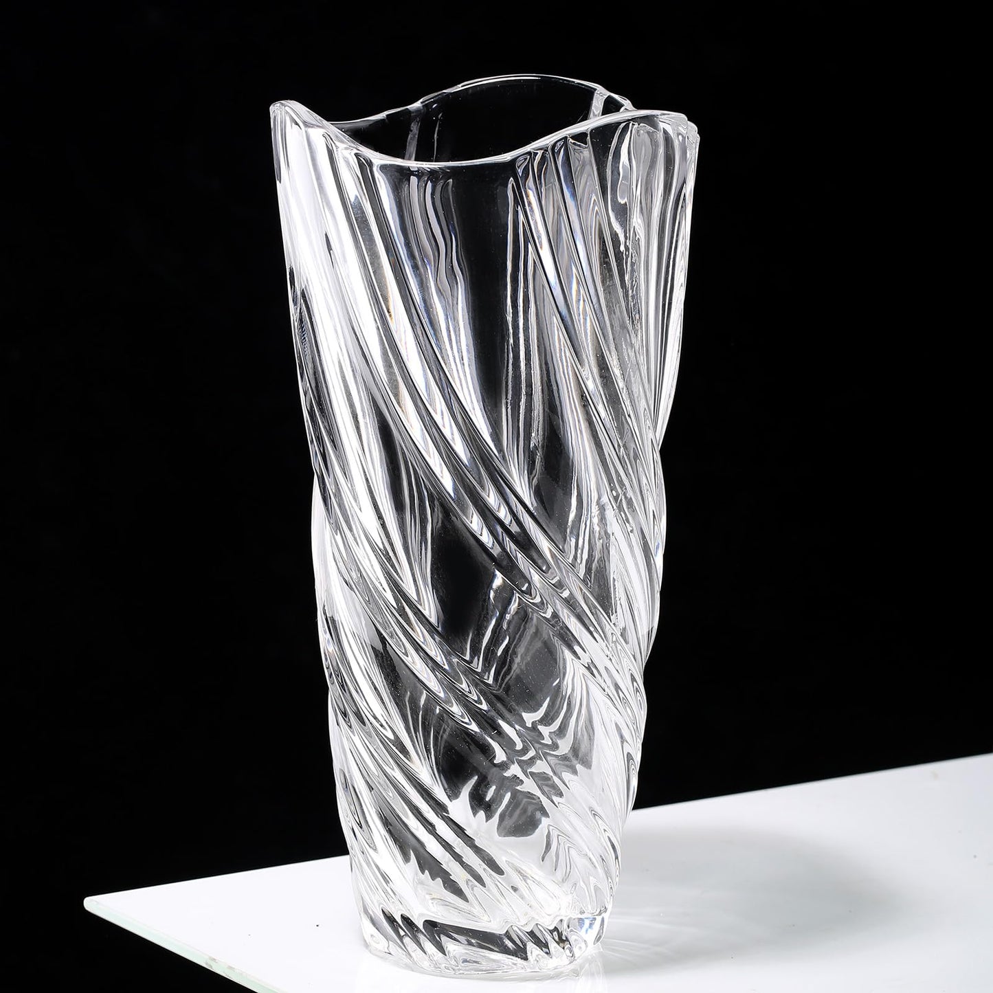 Glass Vase,Elegant Spiral Decorative Centerpiece for Home, Office,Wedding, Stylish Blown Glass Flower Vase