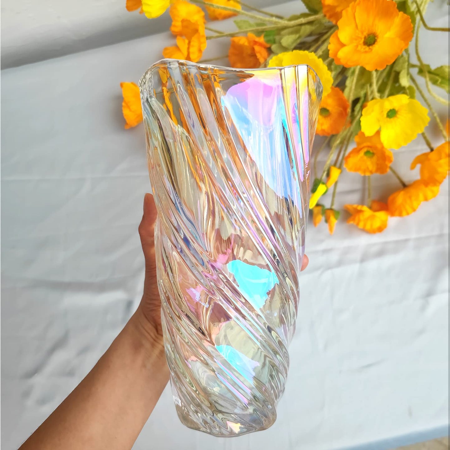 Glass Vase,Elegant Spiral Decorative Centerpiece for Home, Office,Wedding, Stylish Blown Glass Flower Vase