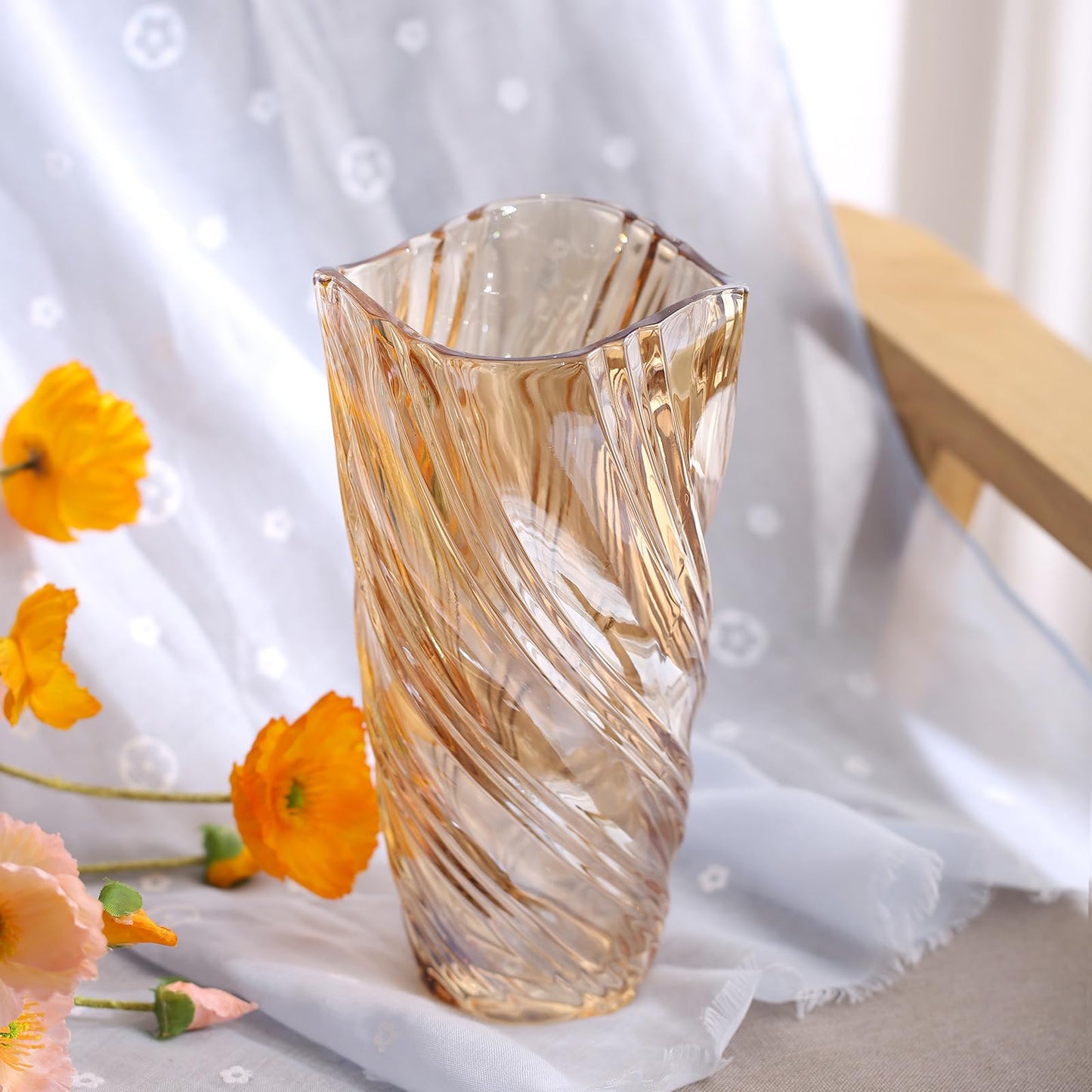 Glass Vase,Elegant Spiral Decorative Centerpiece for Home, Office,Wedding, Stylish Blown Glass Flower Vase